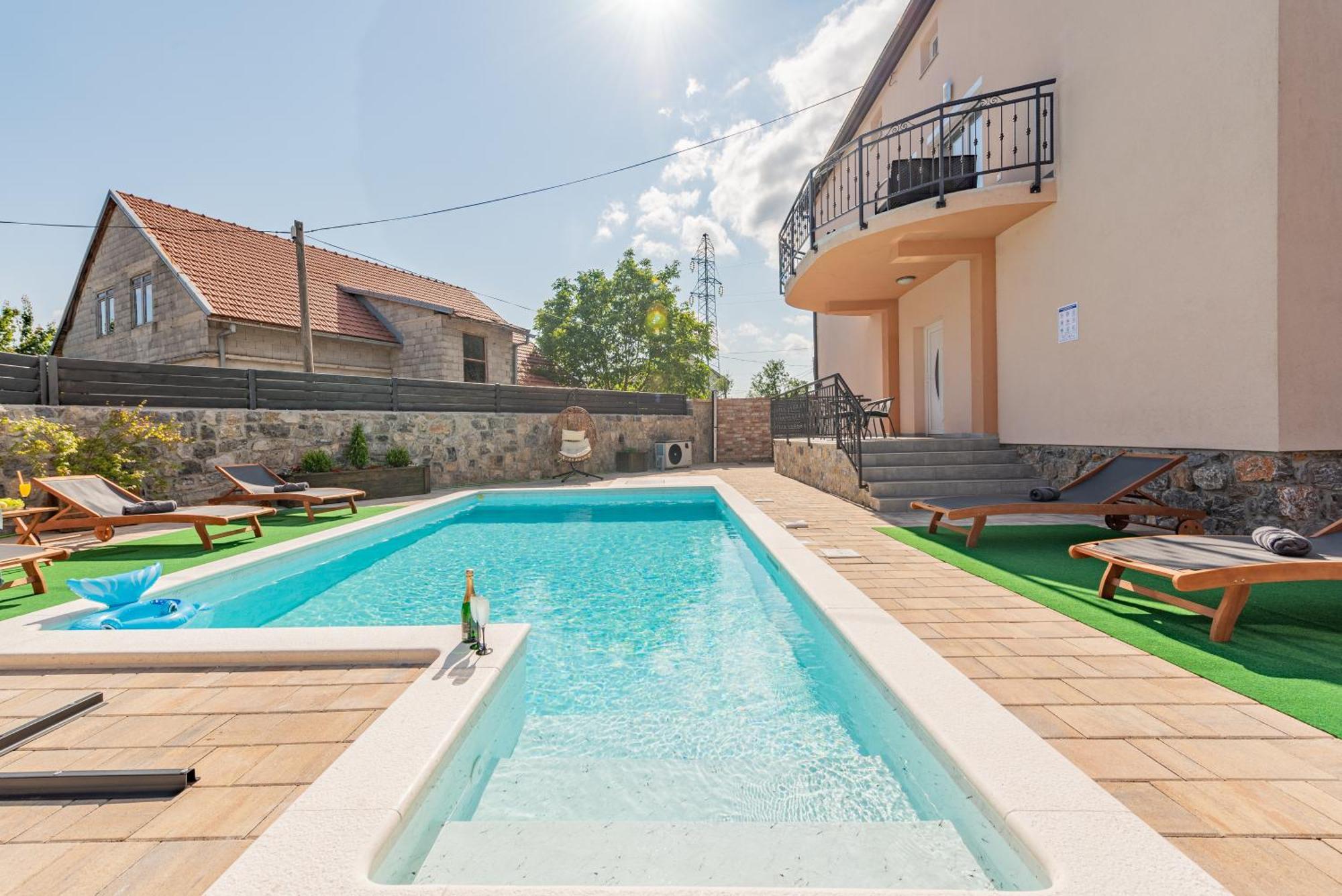 Apartman Toni Gračac Zewnętrze zdjęcie